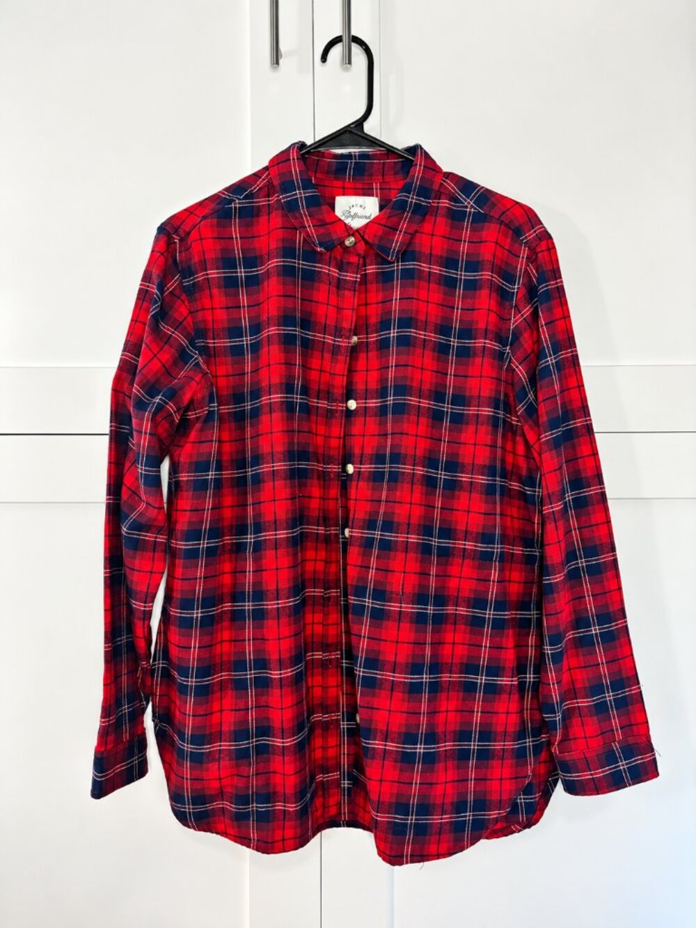 Jachs Girlfriend | Red Navy Plaid Button Down Flannel Shirt - Large